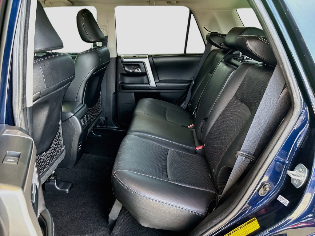 Used 2015 Toyota 4Runner Limited AWD/4WD image 21