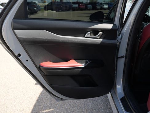 Used 2023 Kia K5 GT-Line image 17