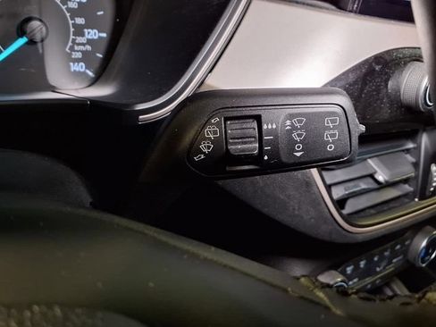 Used 2022 Ford Escape SE w/ SE Sport Appearance Package FWD image 14