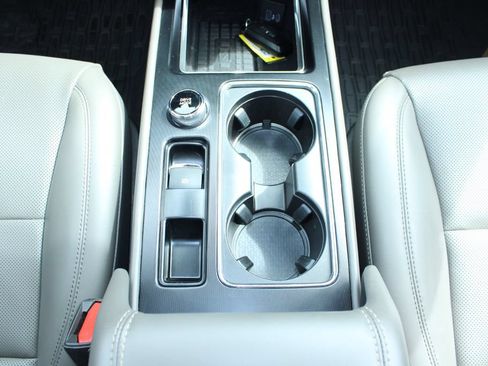 Used 2023 Lincoln Corsair AWD w/ Equipment Group 101A image 25