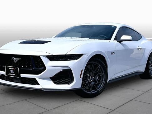 Used 2025 Ford Mustang GT Premium w/ GT Performance Package RWD image 35