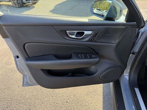 Used 2023 Volvo V60 B5 Cross Country Plus w/ Climate Package image 14