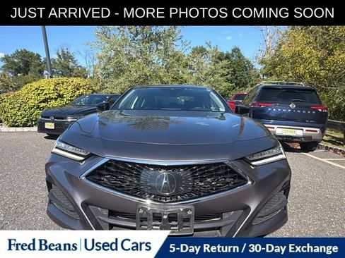 Used 2023 Acura TLX FWD image 2