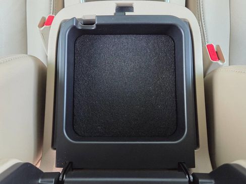 Used 2014 Nissan Pathfinder SL w/ SL Premium Package image 30