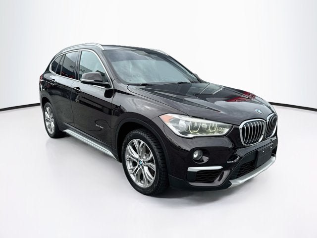 Used 2017 BMW X1 xDrive28i AWD/4WD image 3