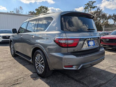 Used 2023 Nissan Armada SL w/ Captain's Chairs Package image 6