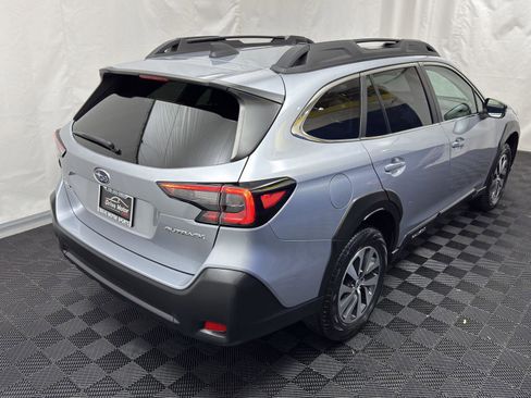 Used 2024 Subaru Outback Premium image 12