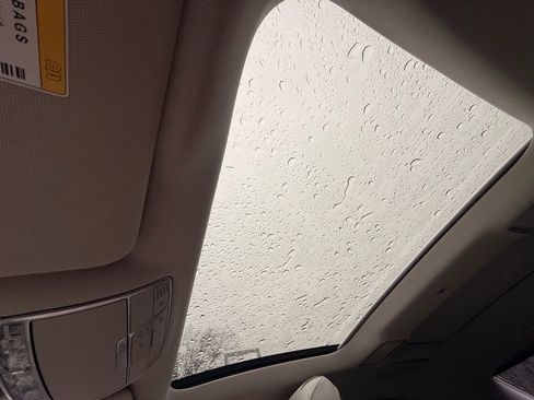 Used 2016 Mercedes-Benz S 550 4MATIC Sedan image 82