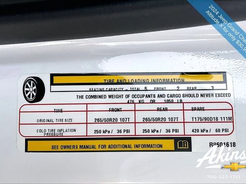 Used 2024 Jeep Grand Cherokee Altitude image 17