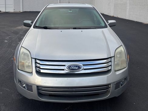 Used 2009 Ford Fusion SEL image 1