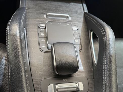 Used 2021 Mercedes-Benz GLE 580 4MATIC image 22