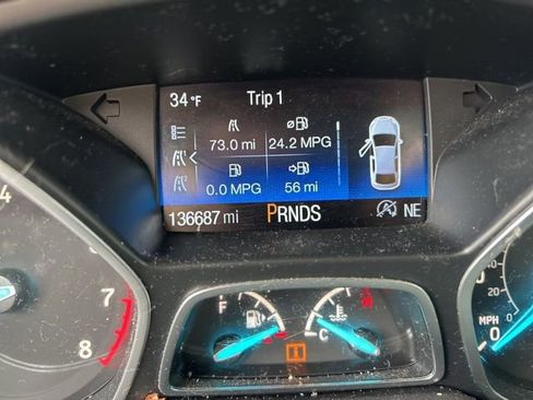 Used 2017 Ford Escape SE image 31