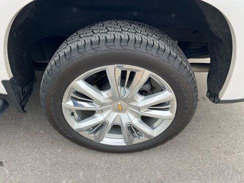 Used 2022 Chevrolet Silverado 1500 High Country w/ High Country Premium Package image 14