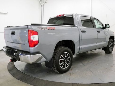 Used 2018 Toyota Tundra SR5 AWD/4WD image 7