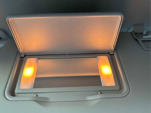 Used 2021 Ford Escape Titanium image 32