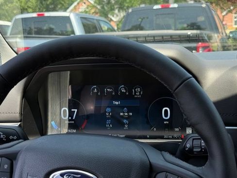 New 2026 Ford Ranger Lariat w/ Black Appearance Package AWD/4WD image 9