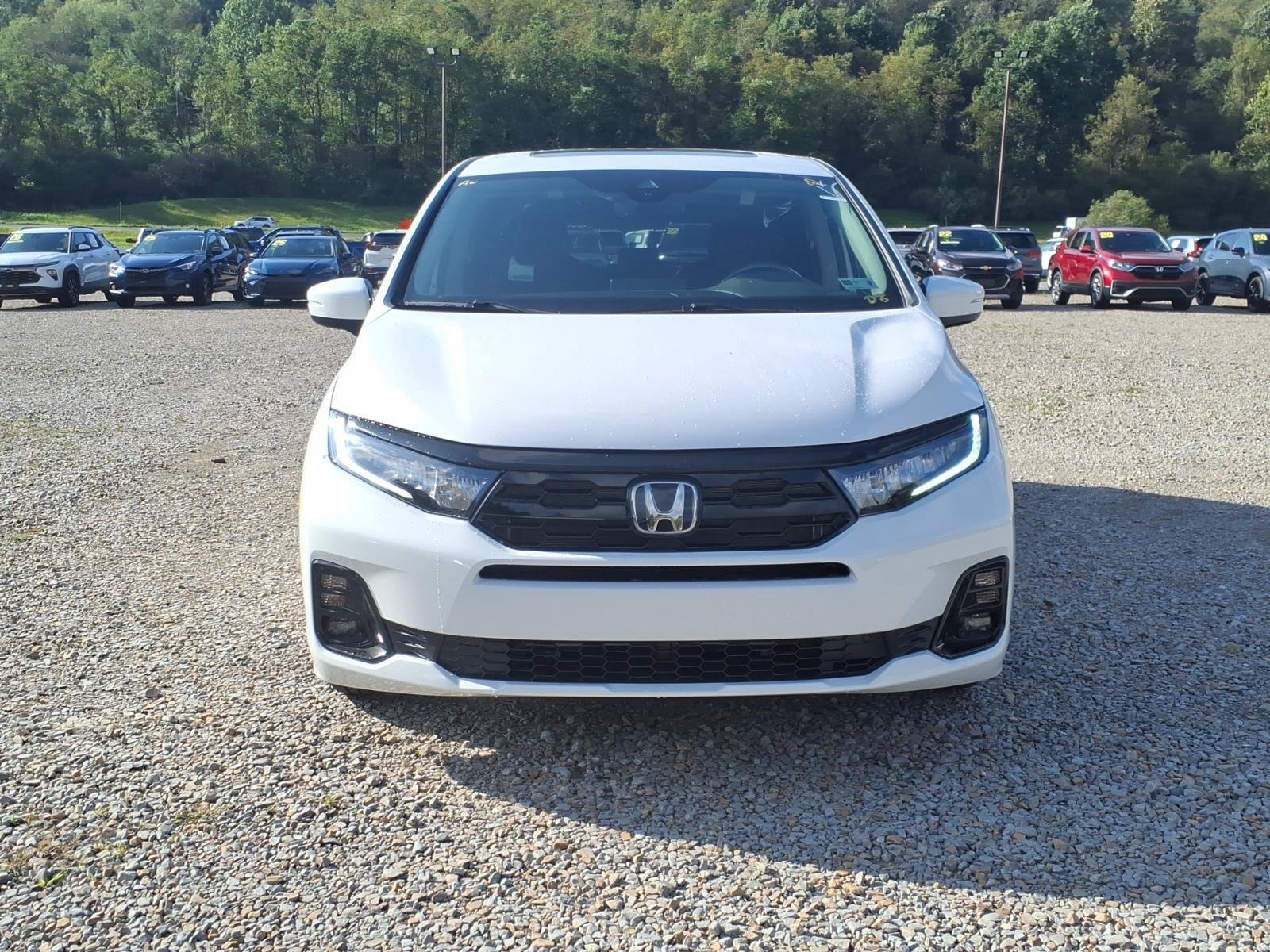 New 2026 Honda Odyssey Elite image 3