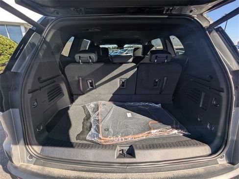 New 2025 GMC Acadia AT4 image 13