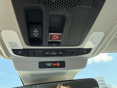 Used 2025 Honda Accord Touring image 19