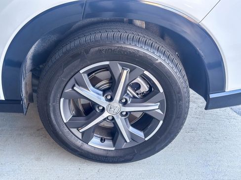 Used 2024 Honda HR-V EX-L image 12