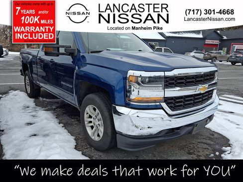 Used 2017 Chevrolet Silverado 1500 LT w/ Max Trailering Package image 1