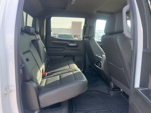 Used 2025 GMC Sierra 1500 SLT w/ SLT Premium Plus Package image 44