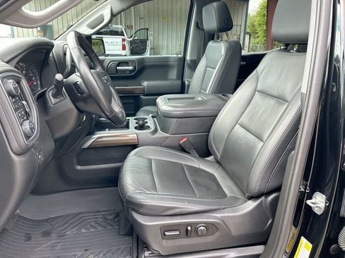 Used 2021 Chevrolet Silverado 1500 LT Trail Boss w/ Convenience Package II AWD/4WD image 19