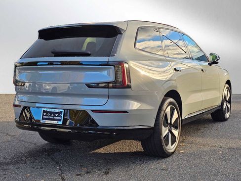 New 2025 Volvo EX90 Plus image 7