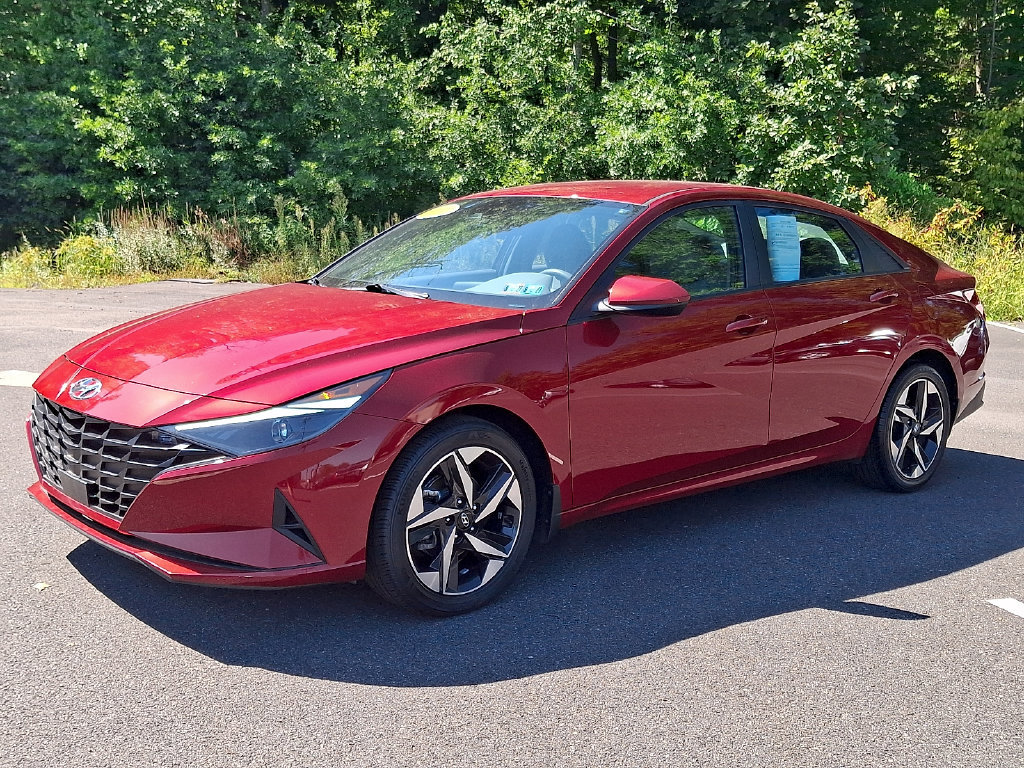 Used 2023 Hyundai Elantra SEL w/ Convenience Package FWD image 6