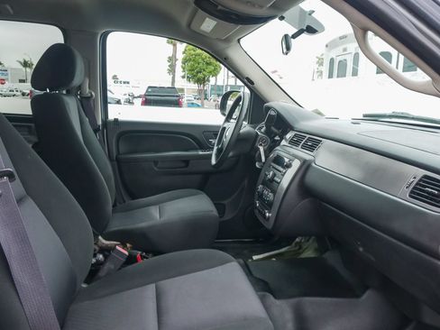 Used 2012 Chevrolet Tahoe 4WD image 16