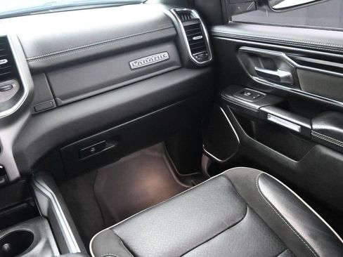 Used 2024 RAM 1500 Laramie AWD/4WD image 14