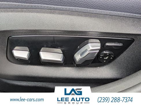 Used 2018 BMW 540i xDrive AWD/4WD image 17