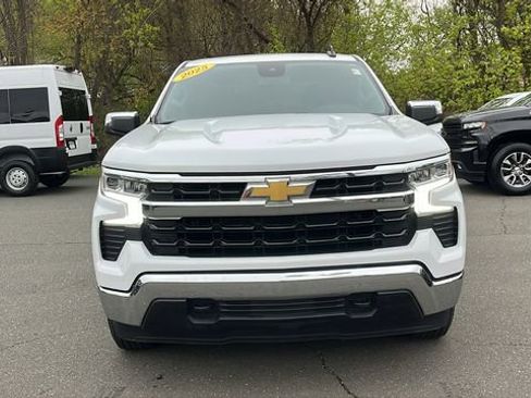 Used 2025 Chevrolet Silverado 1500 LT AWD/4WD image 2