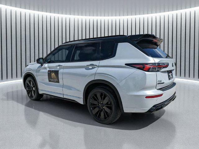 New 2026 Mitsubishi Outlander SEL Black Edition FWD image 6