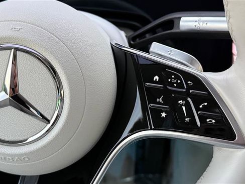 Used 2023 Mercedes-Benz EQS 580 4MATIC Sedan image 26