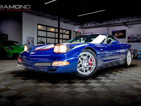 Used 2004 Chevrolet Corvette Z06 w/ Z06 Preferred Equipment Group RWD image 1