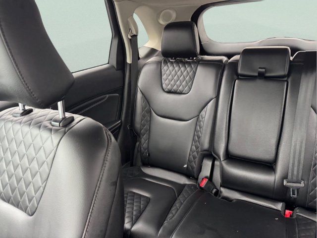 Used 2024 Ford Edge Titanium AWD/4WD image 16