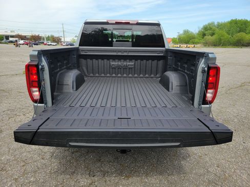 New 2026 GMC Sierra 1500 SLE AWD/4WD image 16