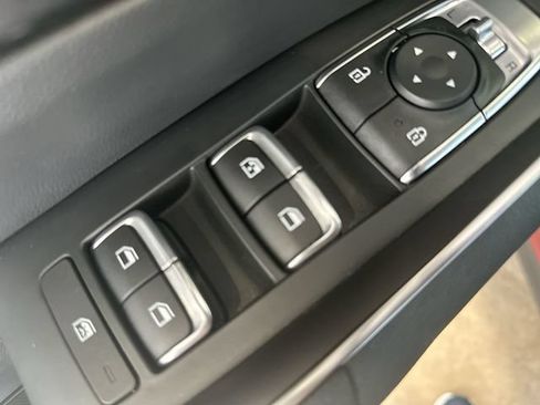 Certified 2022 Kia Sorento LX FWD image 17