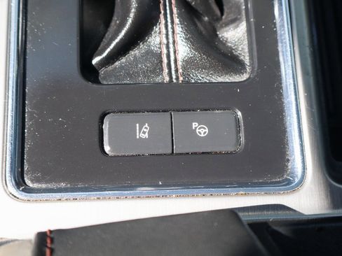 Used 2018 Ford F150 Platinum w/ Equipment Group 701A Luxury image 43