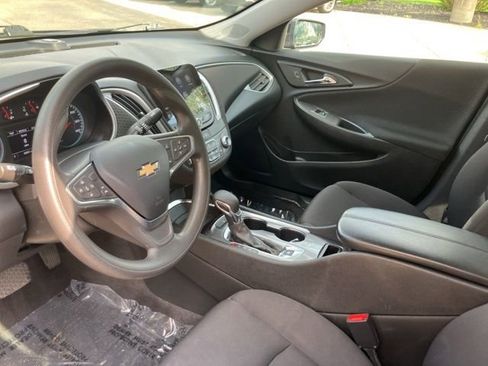 Used 2023 Chevrolet Malibu LT FWD image 31