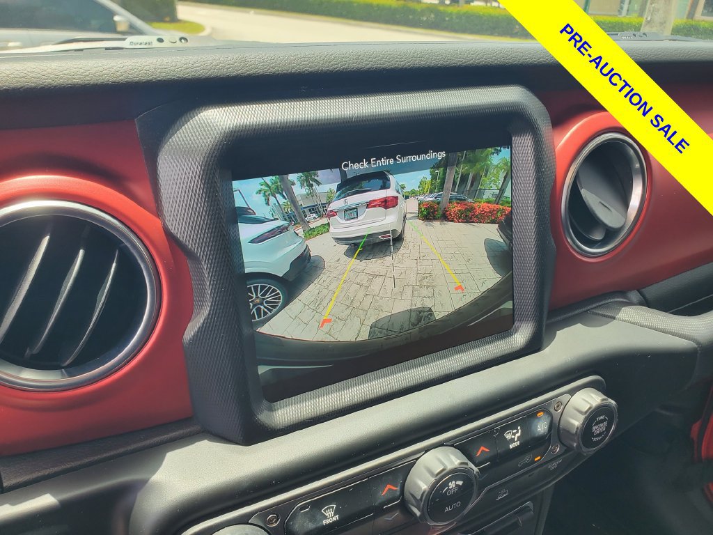 Used 2022 Jeep Wrangler Unlimited Rubicon AWD/4WD image 24