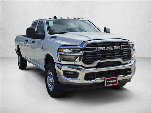 New 2026 RAM 3500 Tradesman w/ Chrome Appearance Group A AWD/4WD image 7