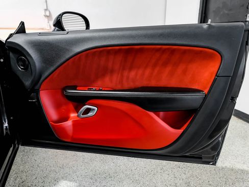 Used 2016 Dodge Challenger SRT image 46