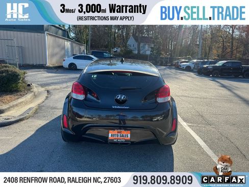 Used 2016 Hyundai Veloster w/ Option Group 02 image 4