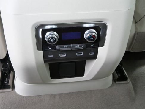 Used 2023 GMC Yukon Denali image 17