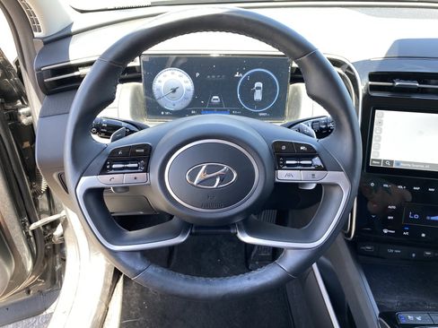 Certified 2023 Hyundai Tucson Limited AWD/4WD image 26