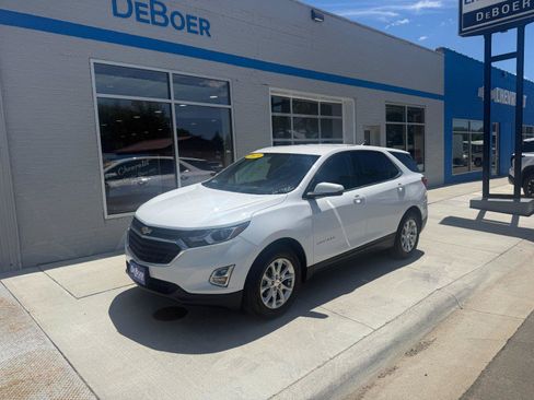 Used 2019 Chevrolet Equinox LT FWD image 1