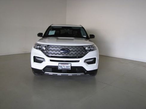 Used 2022 Ford Explorer Limited w/ Hybrid Equipment Group 310A RWD image 2