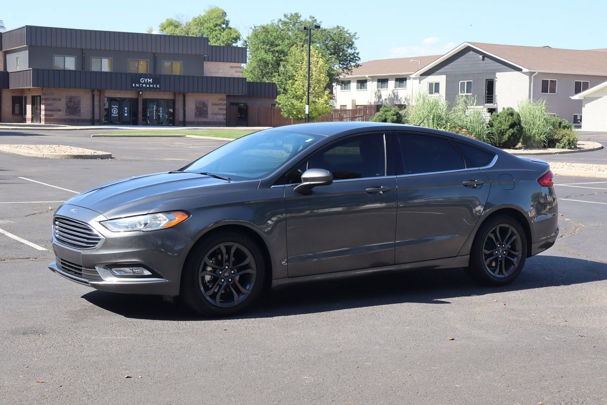 Used 2018 Ford Fusion SE w/ Equipment Group 201A FWD image 10